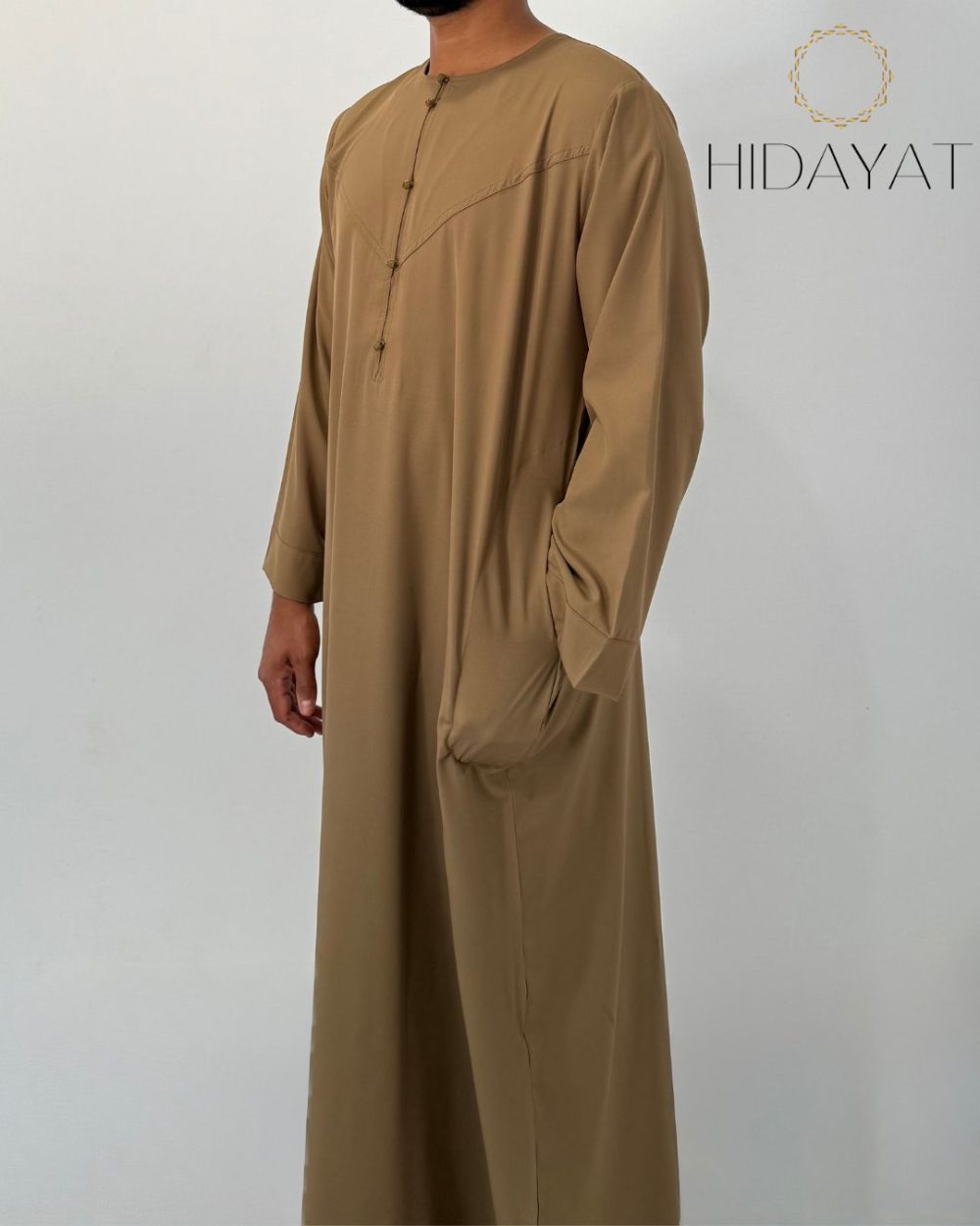 Ali Thobe – Khaki