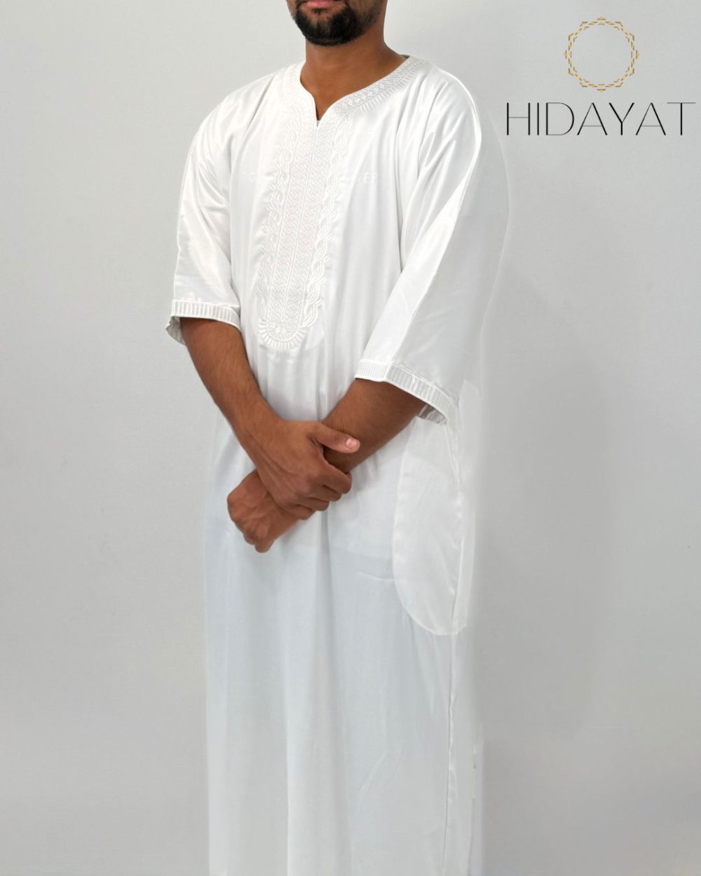 Hamza Thobe – White