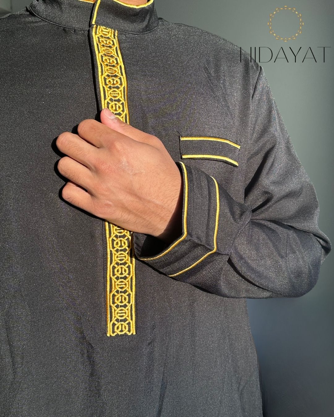 Karim Thobe – Black