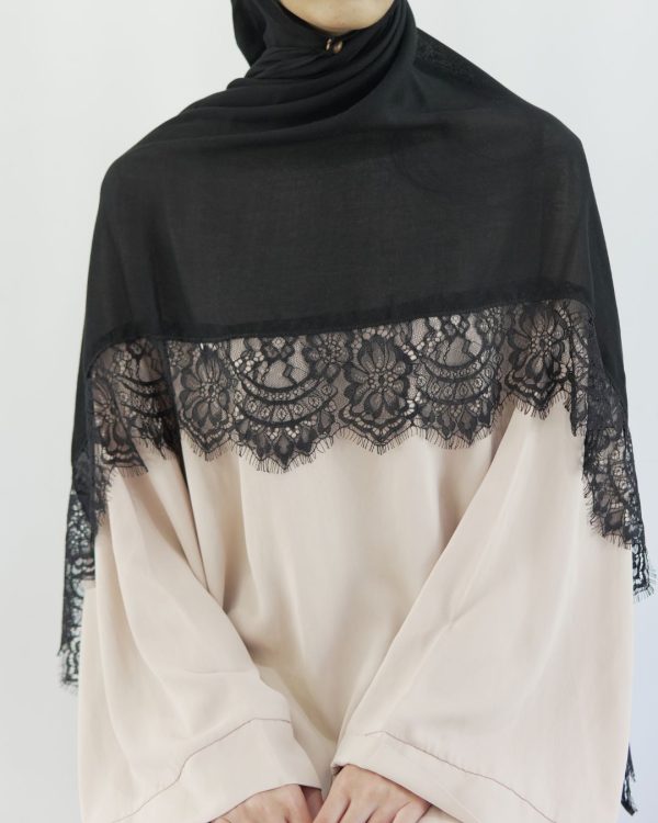 Lace Modal Black Hijab Set