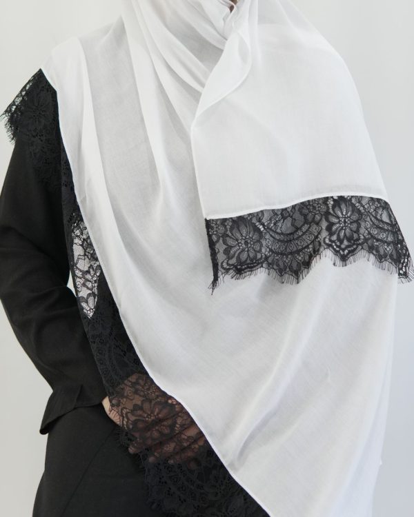Lace Modal White Hijab Set With Black Lace